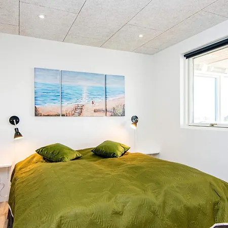 Semesterbostad 10 Person In Sjolund-by Traum *